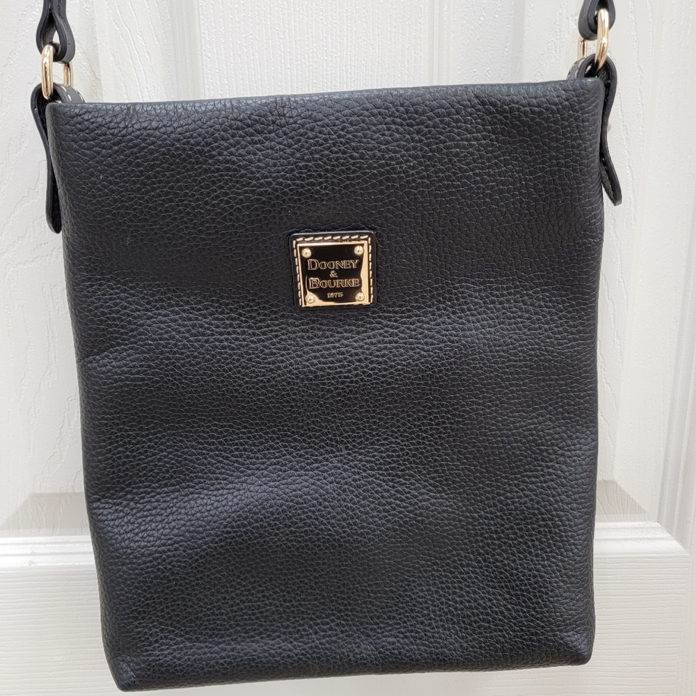 Dooney & Bourke crossbody